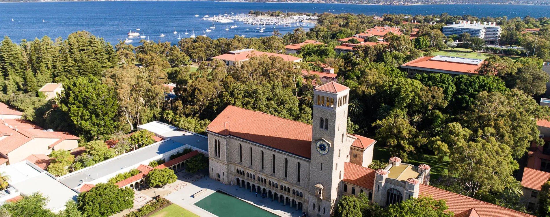 Uwa Aerial Image Hackett Hall 44538