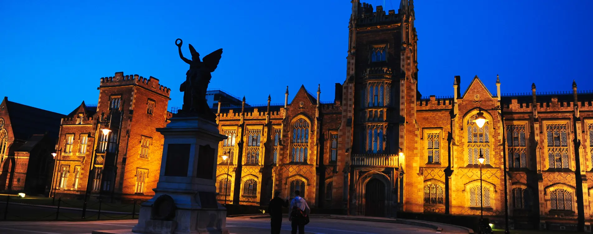 University Building At Night 7007