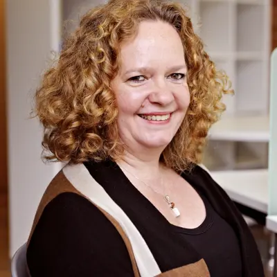 Portrait Dawn Abbott