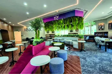 Into Dubai Tne Social6 100